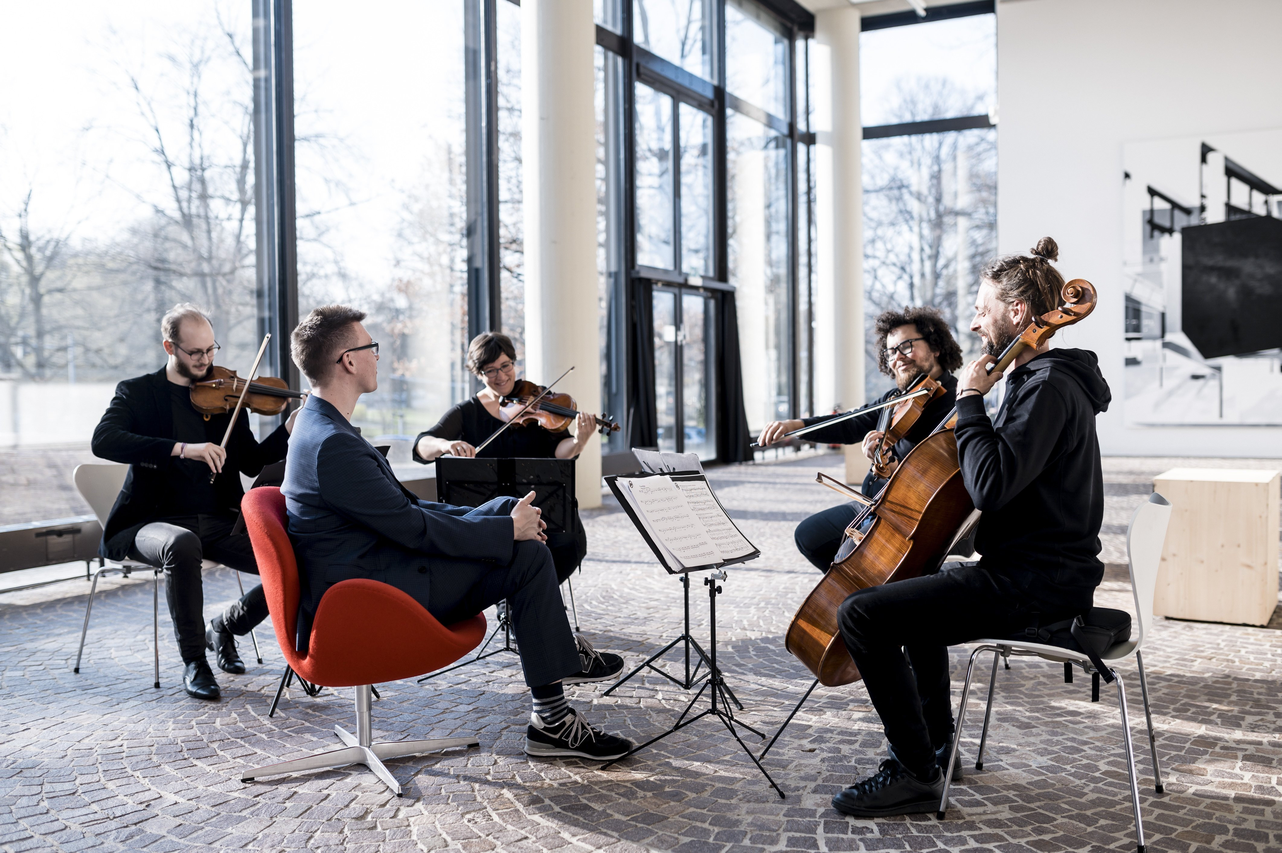 klp24_orchester_treppenhaus(c)moritz-kustner2.jpg